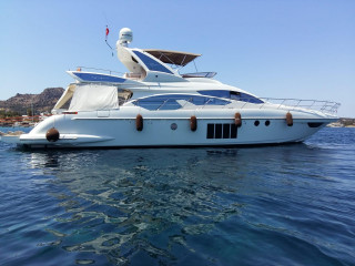 Thumbnail - Azimut 64 Fly