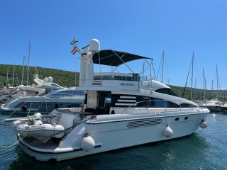 Thumbnail - Fairline Squadron 52 Fly