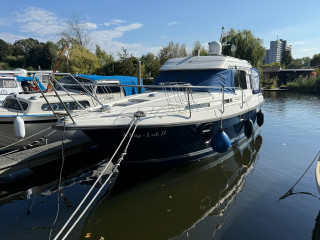 Thumbnail - Nimbus 310 Coupe