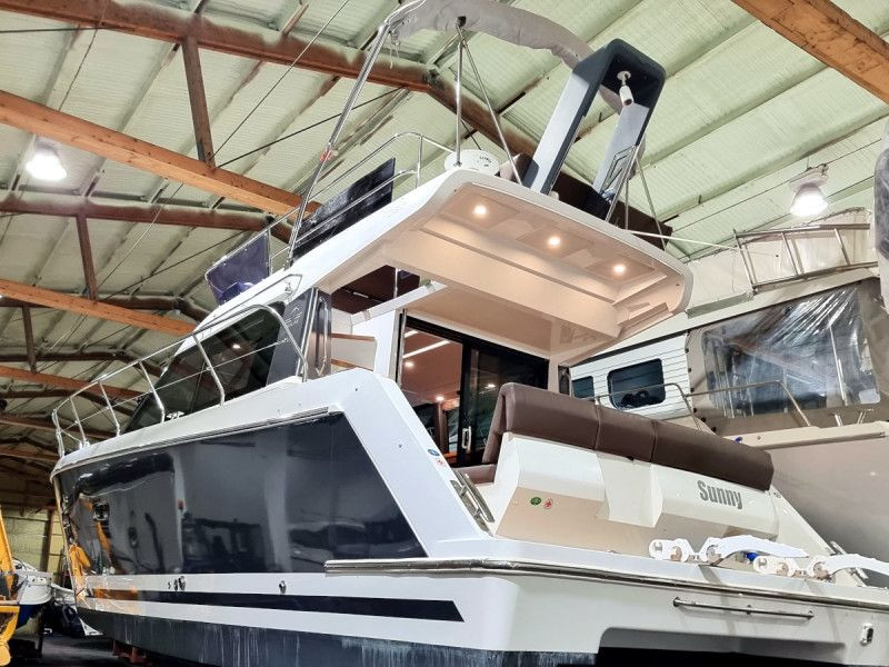 Sealine - Sealine F380 Sealine - Sealine F380
