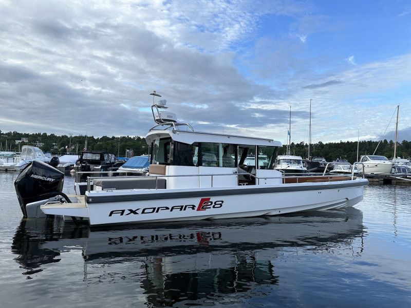 Axopar - Axopar 28 Aft Cabin Axopar - Axopar 28 Aft Cabin