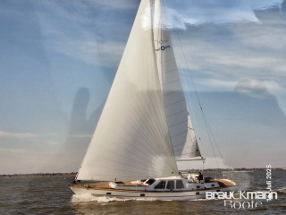 Thumbnail - Oyster 49 Pilothouse