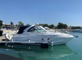 Thumbnail - Rinker 310 Express Cruiser