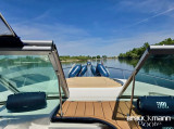 Rinker - Rinker 310 Express Cruiser