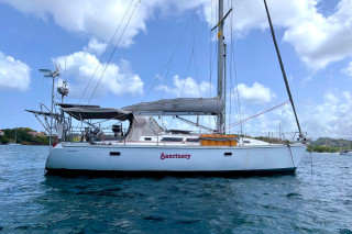 Thumbnail - Catalina 400