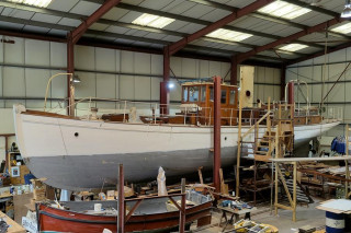 Thumbnail - Camper & Nicholsons Historic Victorian Motor Yacht