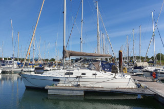 Thumbnail - Beneteau Oceanis 321
