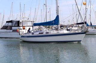 Thumbnail - Hallberg Rassy 34