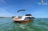  - Interboat Intender 820