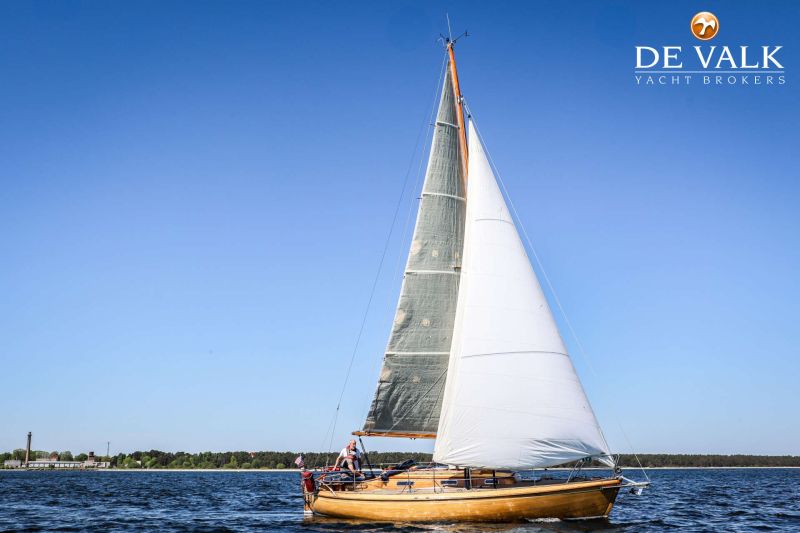 - One Off Classic Sailing Yacht - One Off Classic Sailing Yacht