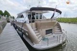  - Van den Hoven Executive 1700