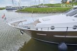  - Van den Hoven Executive 1700