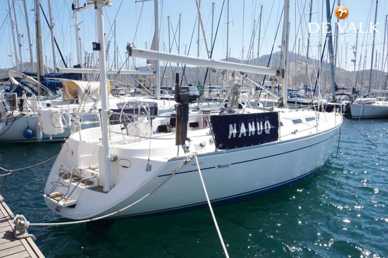 Moody - Moody 38S Moody - Moody 38S