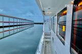 Her Shine - Hershine 61 Pilothouse