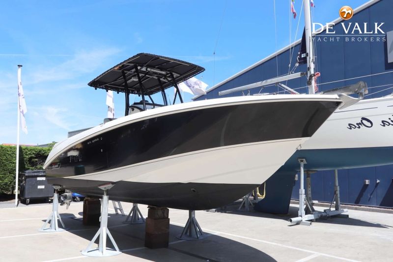 Boston Whaler - Boston Whaler 270 Outrage Boston Whaler - Boston Whaler 270 Outrage
