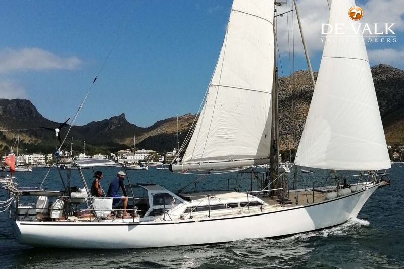 - Brown Bluewater 49 - Brown Bluewater 49