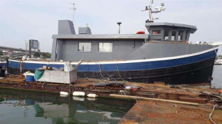 Thumbnail - CUSTOM HOUSEBOAT