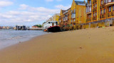  - CUSTOM HOUSEBOAT