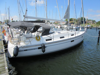 Thumbnail - Bavaria Cruiser 36