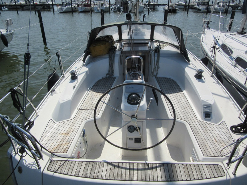 Bavaria - Bavaria Cruiser 33 Bavaria - Bavaria Cruiser 33