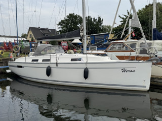 Thumbnail - 32 Cruiser