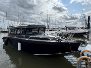 Thumbnail - Voyager 700 Cabin