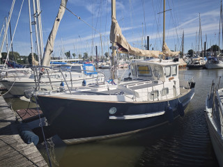 Thumbnail - Fisher 25