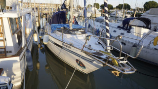 Thumbnail - Fibago Camper & Nicholson