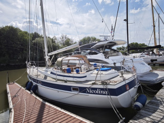 Thumbnail - Hallberg Rassy 38
