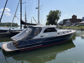 Thumbnail - Rapsody 48 Offshore