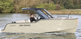 Thumbnail - X-Shore 1 Top