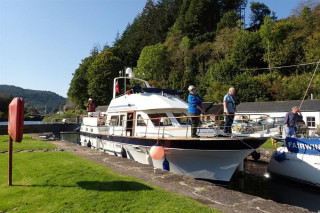 Thumbnail - Trader  41