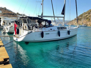 Thumbnail - Beneteau Oceanis 43