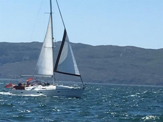 Thumbnail - Beneteau Oceanis 411