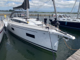 Thumbnail - Bavaria C38