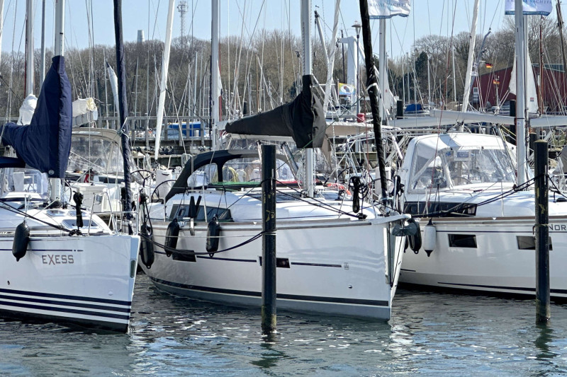 Dufour Yachts - Dufour 382 GL Dufour Yachts - Dufour 382 GL