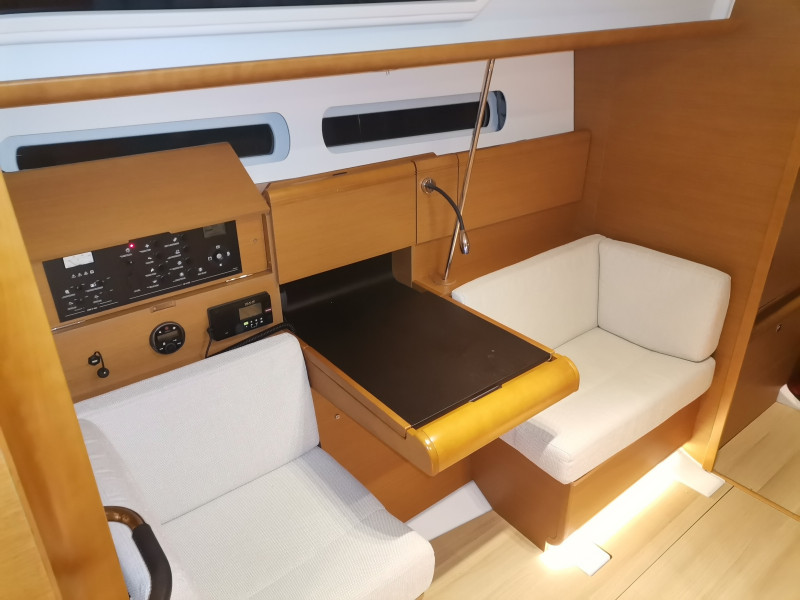 Sun Odyssey 409