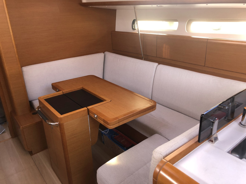 Sun Odyssey 409