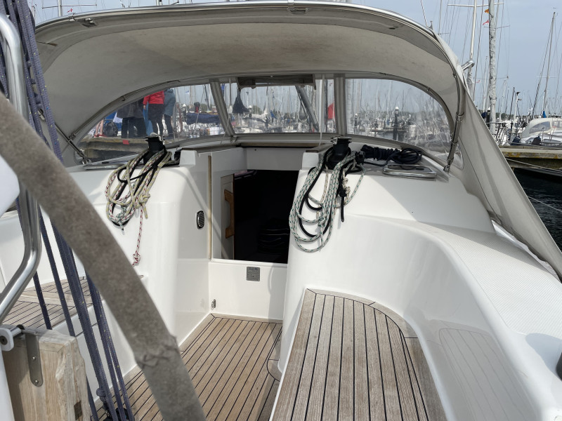 Hanse 325 J/V