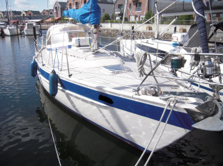 Thumbnail - Hallberg Rassy 352