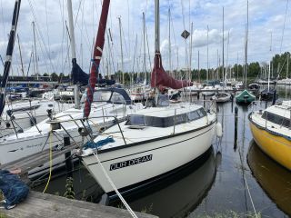 Thumbnail - Dufour 2800