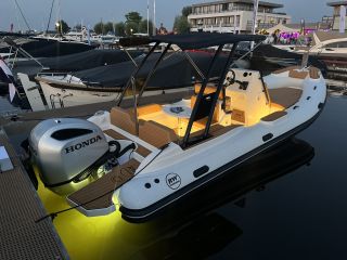 Thumbnail - Ruyter 660