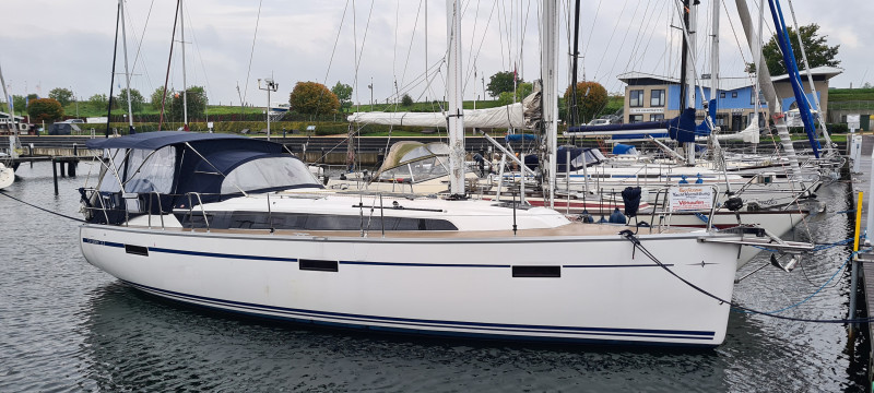 Bavaria - Bavaria 37 Cruiser Bavaria - Bavaria 37 Cruiser