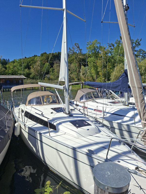 Bavaria - Cruiser 33 Bavaria - Cruiser 33